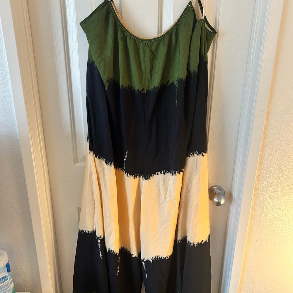 Color Block Jumpsuit - Picture 4 of 7
